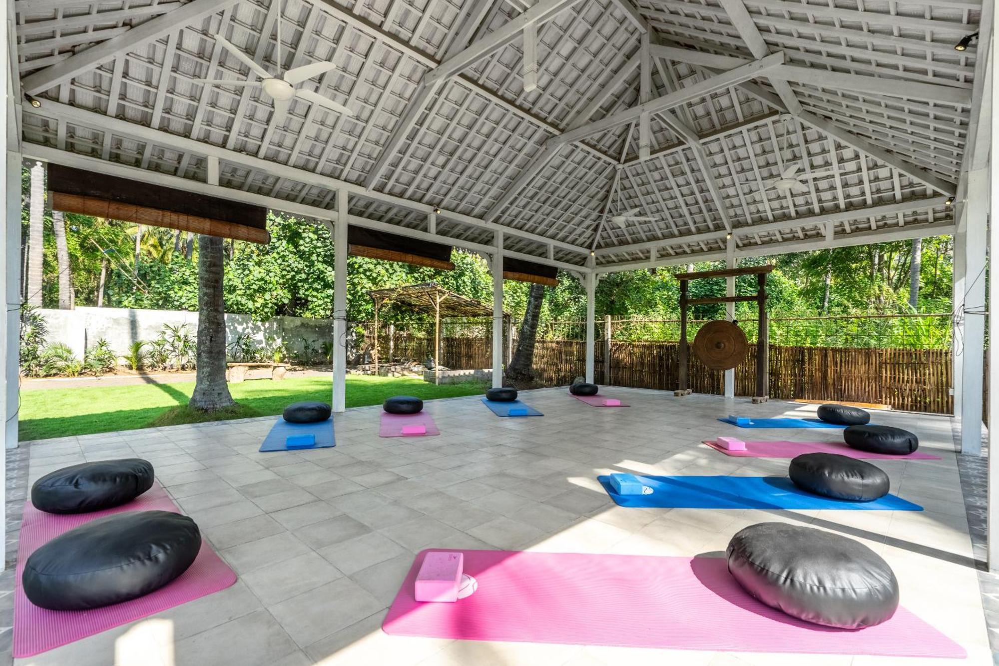 Senang Resort Tianyar Екстер'єр фото